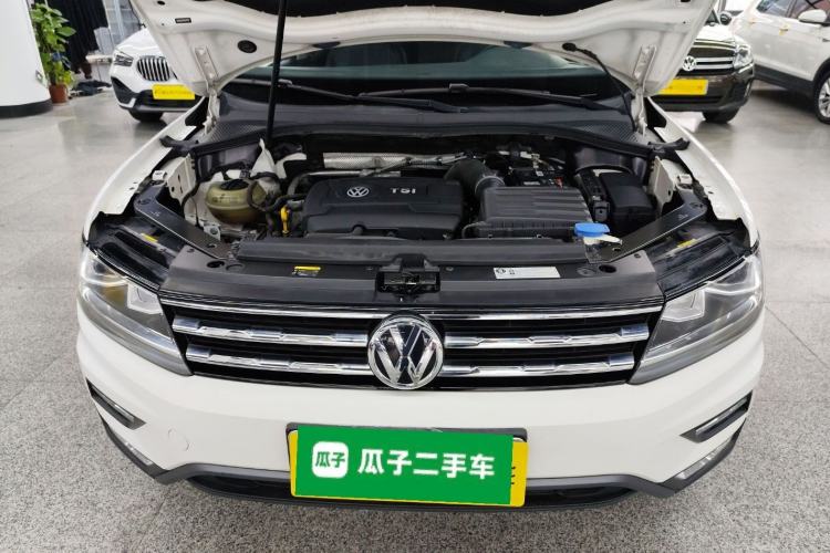 Used Volkswagen Tiguan L 2017 330TSI Automatic Two-Wheel Drive Comfort Edition Engine Bay