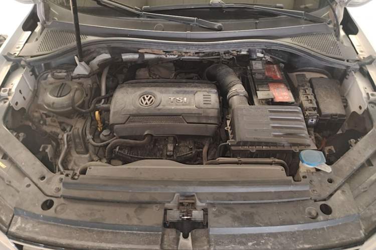 Used Volkswagen Tiguan L 2017 330TSI Automatic Two-Wheel Drive Luxury Edition Engine Bay