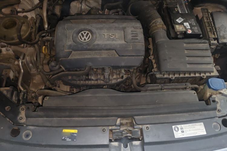 Used Volkswagen Tiguan L 2017 380TSI Automatic All-Wheel-Drive Luxury Edition Engine Bay