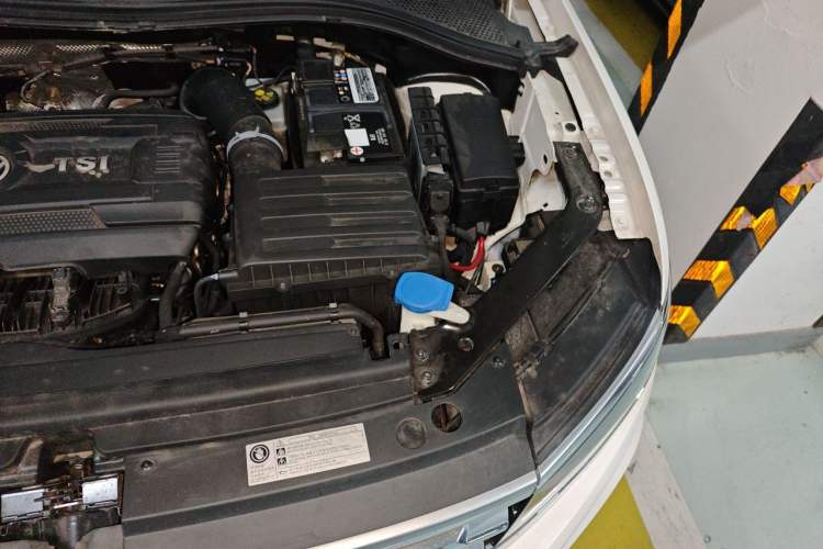 Used Volkswagen Tiguan L 2017 330TSI Automatic Two-Wheel Drive Flagship Edition Engine Bay Left