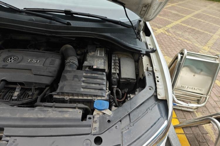 Used Volkswagen Tiguan L 2017 330TSI Automatic Two-Wheel Drive Flagship Edition Engine Bay Left