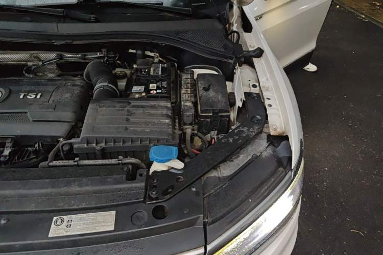 Used Volkswagen Tiguan L 2017 330TSI Automatic Two-Wheel Drive Flagship Edition Engine Bay Left