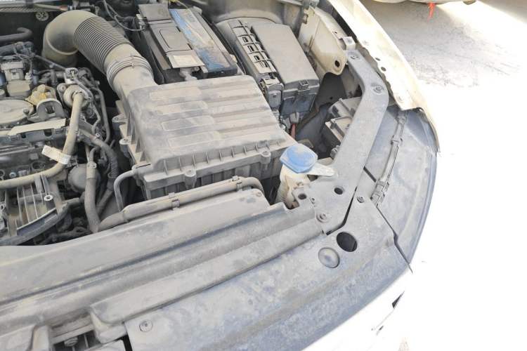 Used Volkswagen Tiguan L 2017 330TSI Automatic Two-Wheel Drive Flagship Edition Engine Bay Left