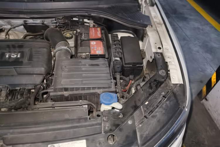 Used Volkswagen Tiguan L 2017 330TSI Automatic Two-Wheel Drive Flagship Edition Engine Bay Left