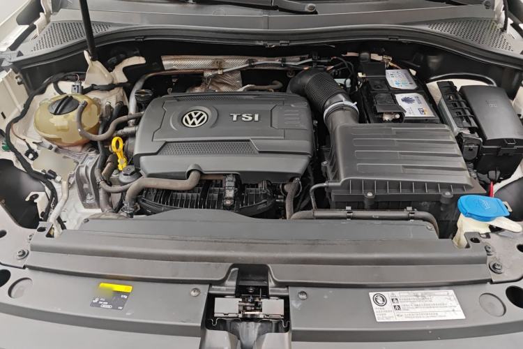 Used Volkswagen Tiguan L 2017 330TSI Automatic Two-Wheel Drive Comfort Edition Engine Bay