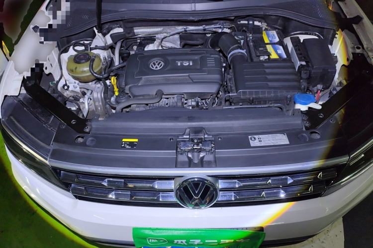 Used Volkswagen Tiguan L 2017 380TSI Automatic All-Wheel-Drive Luxury Edition Engine Bay