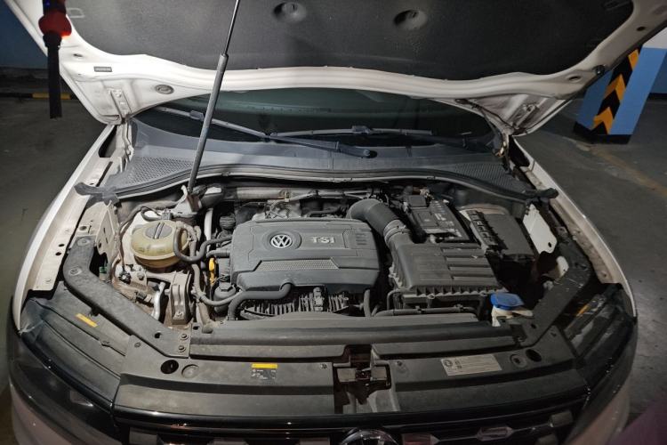 Used Volkswagen Tiguan L 2017 330TSI Automatic Two-Wheel Drive Comfort Edition Engine Bay