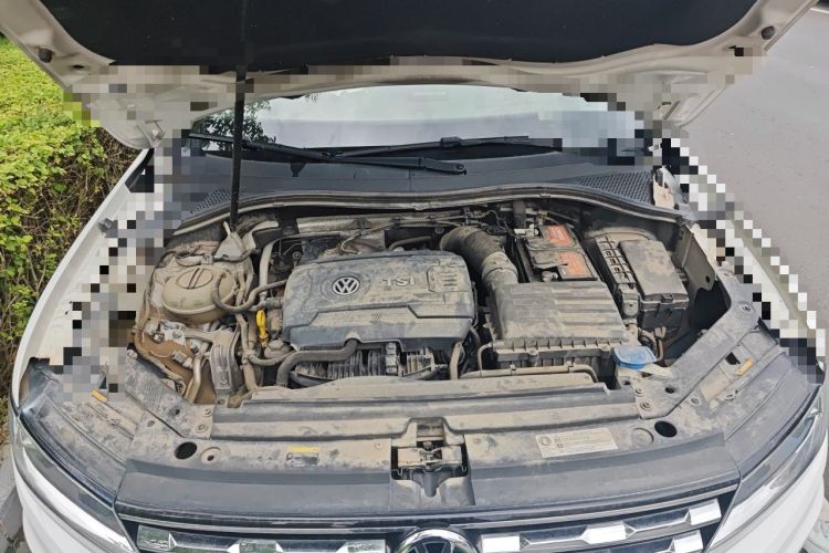 Used Volkswagen Tiguan L 2017 330TSI Automatic Two-Wheel Drive Luxury Edition Engine Bay