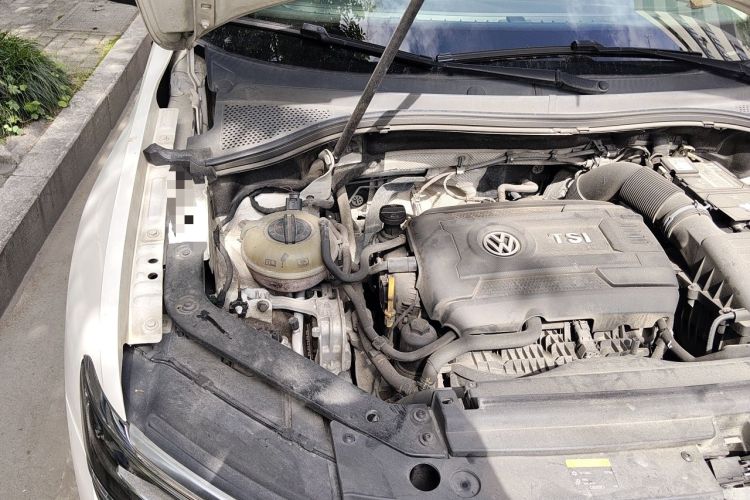 Used Volkswagen Tiguan L 2017 380TSI Automatic All-Wheel-Drive Luxury Edition Engine Bay Right
