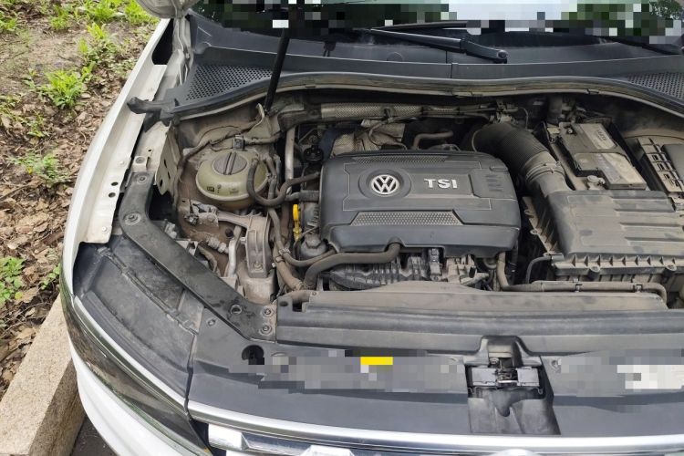 Used Volkswagen Tiguan L 2017 380TSI Automatic All-Wheel-Drive Luxury Edition Engine Bay Right