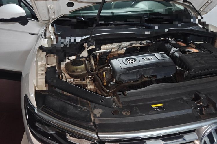 Used Volkswagen Tiguan L 2017 380TSI Automatic All-Wheel-Drive Luxury Edition Engine Bay Right