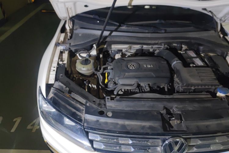 Used Volkswagen Tiguan L 2017 330TSI Automatic Two-Wheel Drive Luxury Edition Engine Bay Right