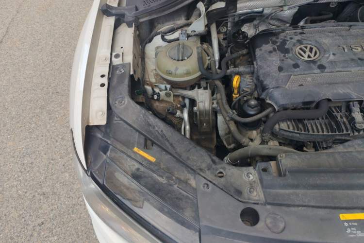 Used Volkswagen Tiguan L 2017 330TSI Automatic Two-Wheel Drive Comfort Edition Engine Bay Right