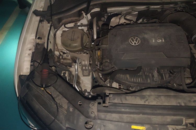 Used Volkswagen Tiguan L 2017 330TSI Automatic Two-Wheel Drive Comfort Edition Engine Bay Right