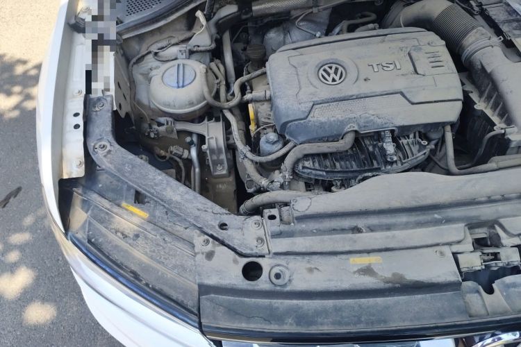 Used Volkswagen Tiguan L 2017 330TSI Automatic Two-Wheel Drive Comfort Edition Engine Bay Right
