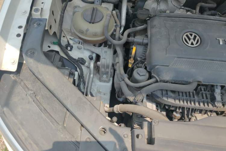 Used Volkswagen Tiguan L 2017 380TSI Automatic All-Wheel-Drive Luxury Edition Engine Bay Right