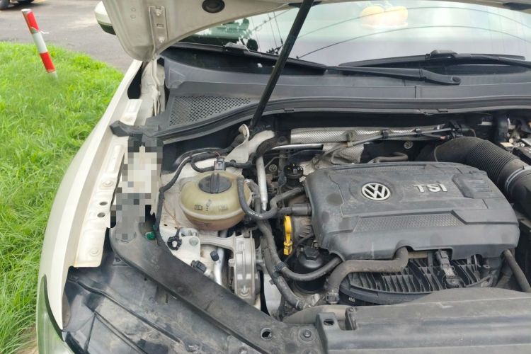 Used Volkswagen Tiguan L 2017 330TSI Automatic Two-Wheel Drive Luxury Edition Engine Bay Right