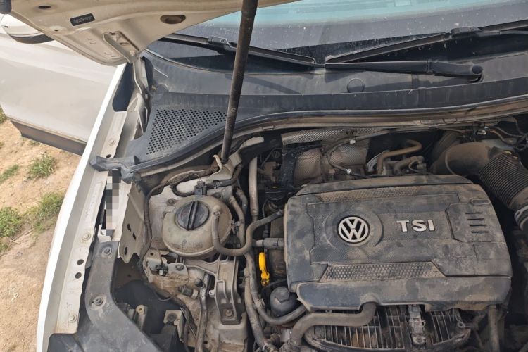 Used Volkswagen Tiguan L 2017 330TSI Automatic Two-Wheel Drive Luxury Edition Engine Bay Right