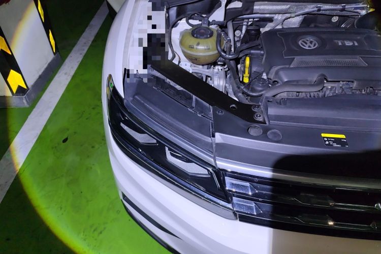 Used Volkswagen Tiguan L 2017 380TSI Automatic All-Wheel-Drive Luxury Edition Engine Bay Right