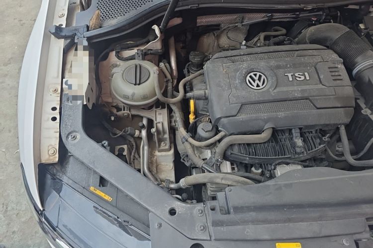 Used Volkswagen Tiguan L 2017 330TSI Automatic Two-Wheel Drive Luxury Edition Engine Bay Right