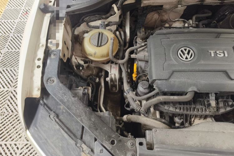 Used Volkswagen Tiguan L 2017 380TSI Automatic All-Wheel-Drive Flagship Edition Engine Bay Right