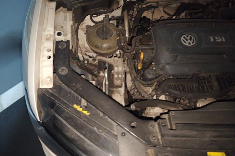 Used Volkswagen Tiguan L 2017 330TSI Automatic Two-Wheel Drive Luxury Edition Engine Bay Right