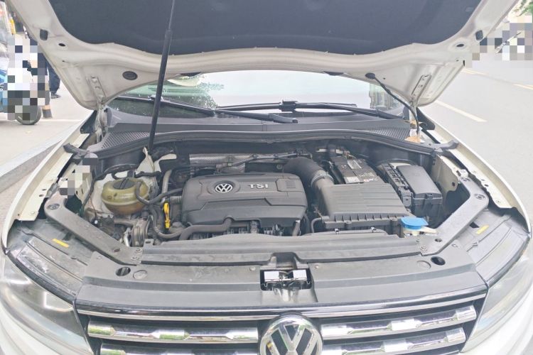 Used Volkswagen Tiguan L 2017 330TSI Automatic Two-Wheel Drive Luxury Edition Engine Bay