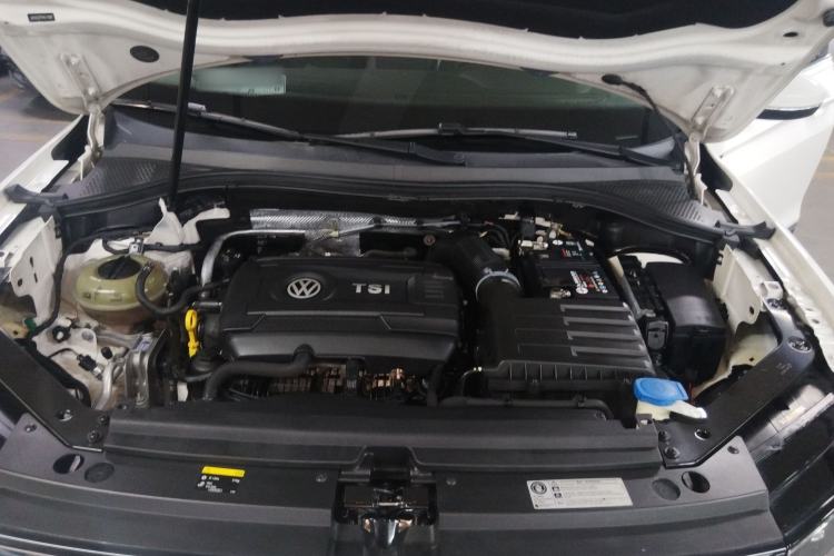 Used Volkswagen Tiguan L 2017 330TSI Automatic Two-Wheel Drive Comfort Edition Engine Bay