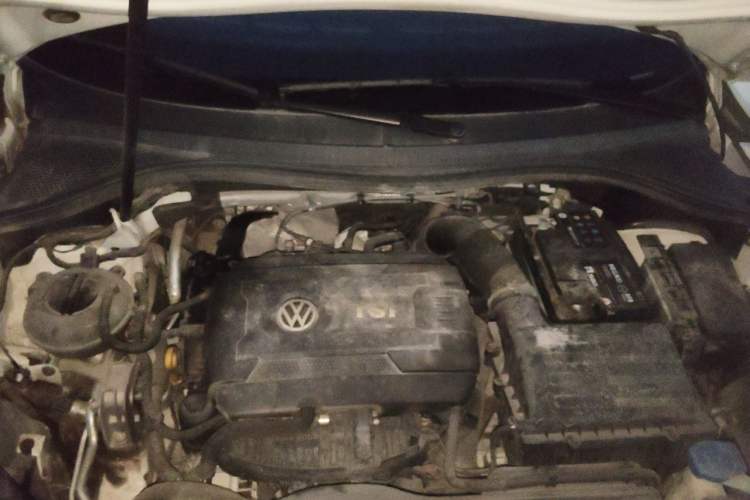 Used Volkswagen Tiguan L 2017 330TSI Automatic Two-Wheel Drive Luxury Edition Engine Bay