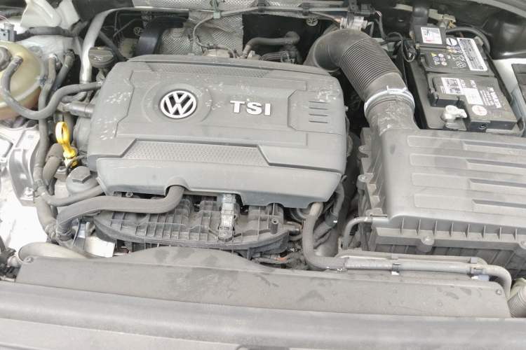 Used Volkswagen Tiguan L 2017 380TSI Automatic All-Wheel-Drive Luxury Edition Engine Bay
