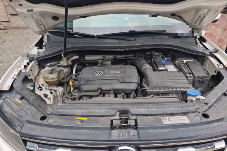 Used Volkswagen Tiguan L 2017 330TSI Automatic Two-Wheel Drive Luxury Edition Engine Bay