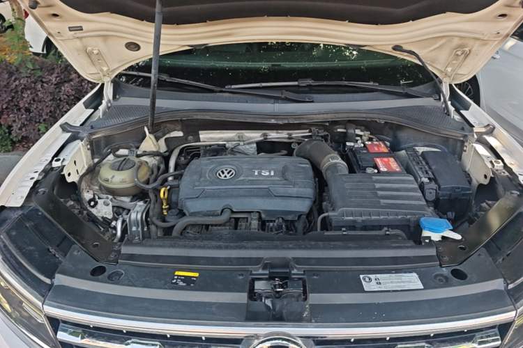 Used Volkswagen Tiguan L 2017 330TSI Automatic Two-Wheel Drive Flagship Edition Engine Bay