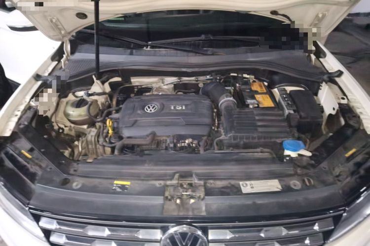 Used Volkswagen Tiguan L 2017 330TSI Automatic Two-Wheel Drive Luxury Edition Engine Bay
