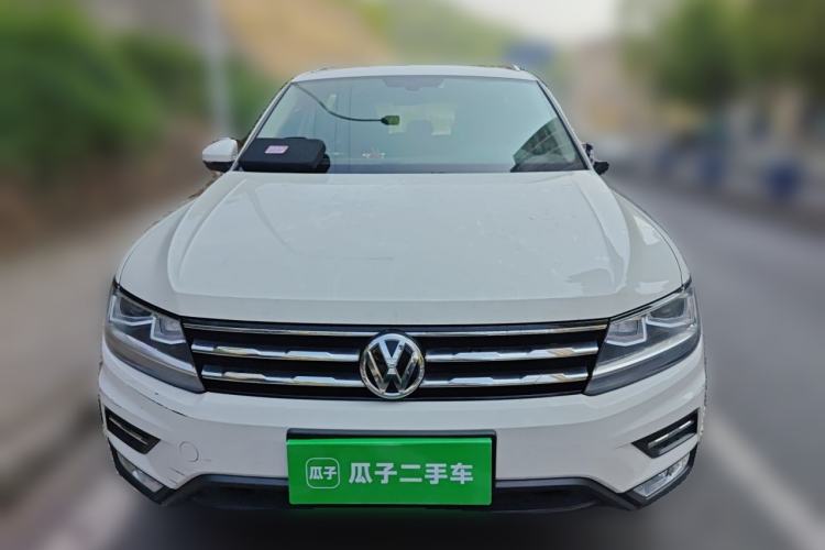 Used Volkswagen Tiguan L 2017 330TSI Automatic Two-Wheel Drive Luxury Edition Exterior 1