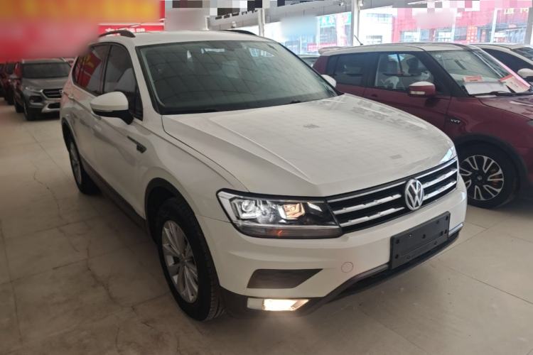 Used Volkswagen Tiguan L 2017 330TSI Automatic Two-Wheel Drive Luxury Edition Exterior 1
