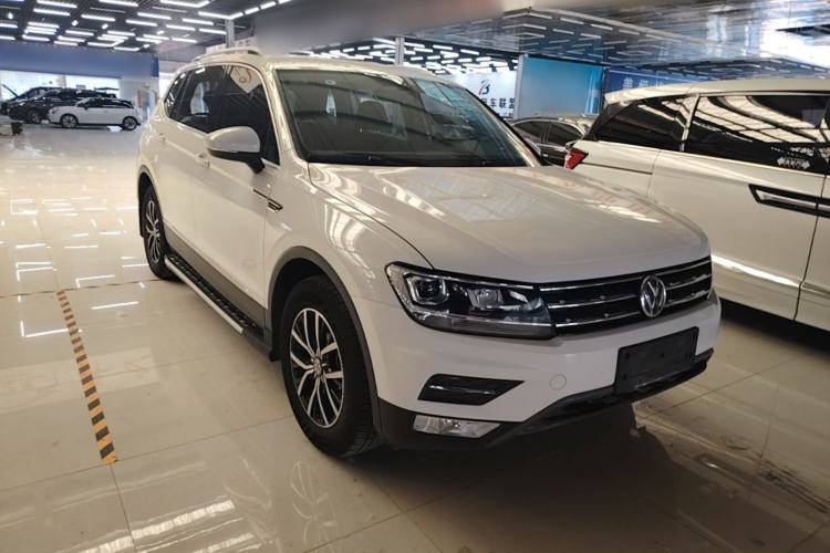 Used Volkswagen Tiguan L 2017 330TSI Automatic Two-Wheel Drive Luxury Edition Exterior 1