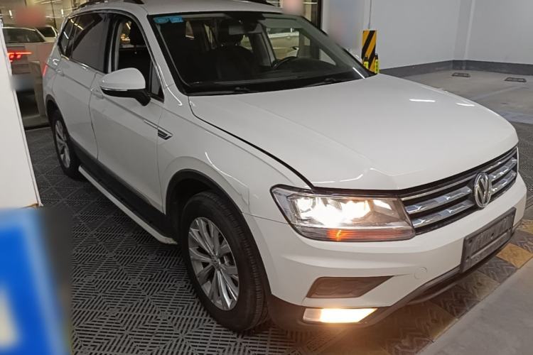 Used Volkswagen Tiguan L 2017 330TSI Automatic Two-Wheel Drive Luxury Edition Exterior 1