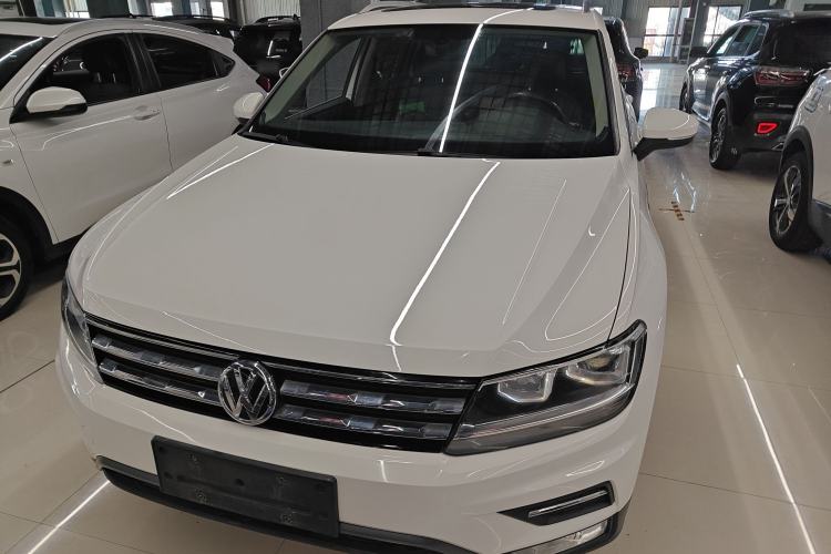 Used Volkswagen Tiguan L 2017 330TSI Automatic Two-Wheel Drive Luxury Edition Exterior 1