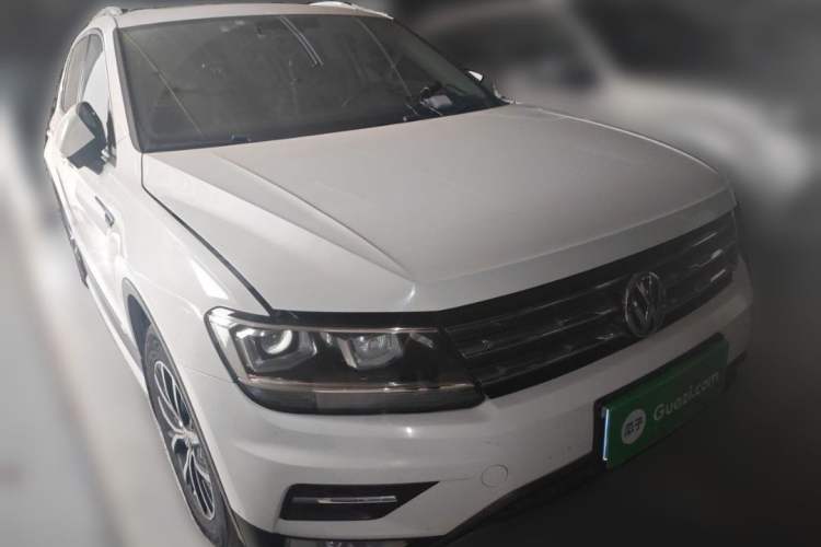 Used Volkswagen Tiguan L 2017 330TSI Automatic Two-Wheel Drive Comfort Edition Exterior 3