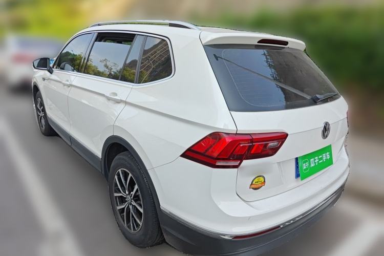 Used Volkswagen Tiguan L 2017 330TSI Automatic Two-Wheel Drive Luxury Edition Exterior 3