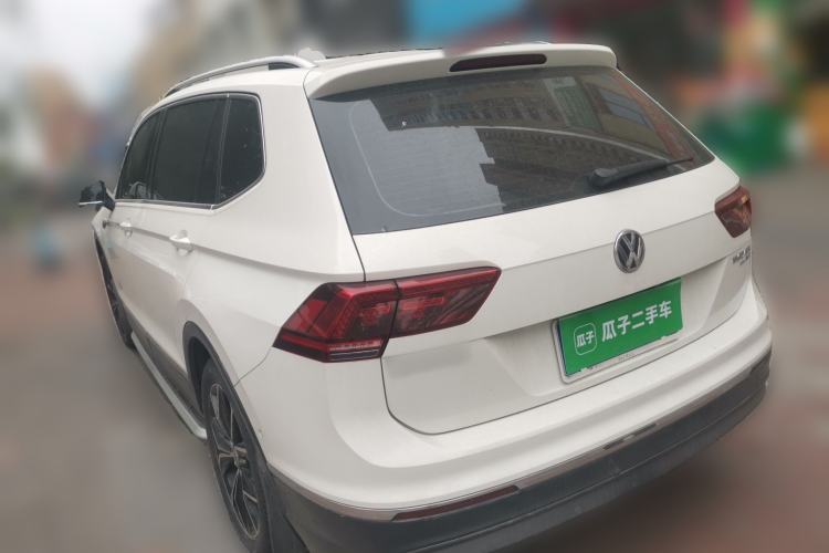 Used Volkswagen Tiguan L 2017 330TSI Automatic Two-Wheel Drive Flagship Edition Exterior 3