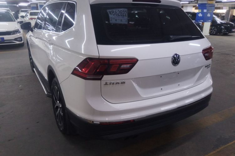 Used Volkswagen Tiguan L 2017 330TSI Automatic Two-Wheel Drive Comfort Edition Exterior 3