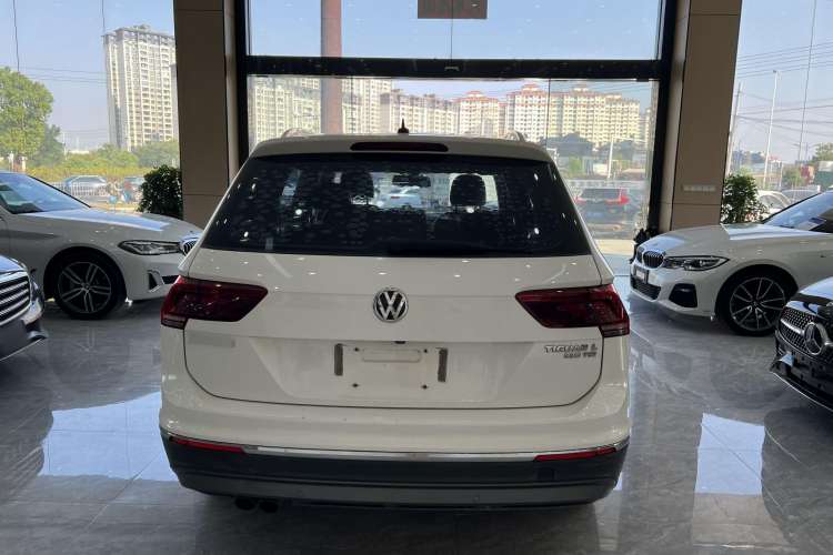 Used Volkswagen Tiguan L 2017 330TSI Automatic Two-Wheel Drive Flagship Edition Exterior 4