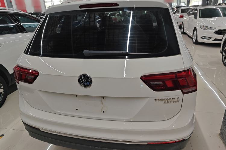 Used Volkswagen Tiguan L 2017 330TSI Automatic Two-Wheel Drive Luxury Edition Exterior 4