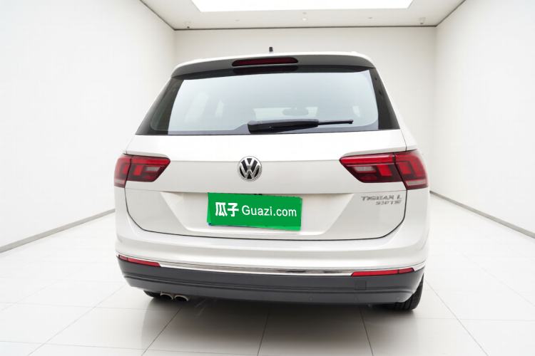 Used Volkswagen Tiguan L 2017 330TSI Automatic Two-Wheel Drive Luxury Edition Exterior 4