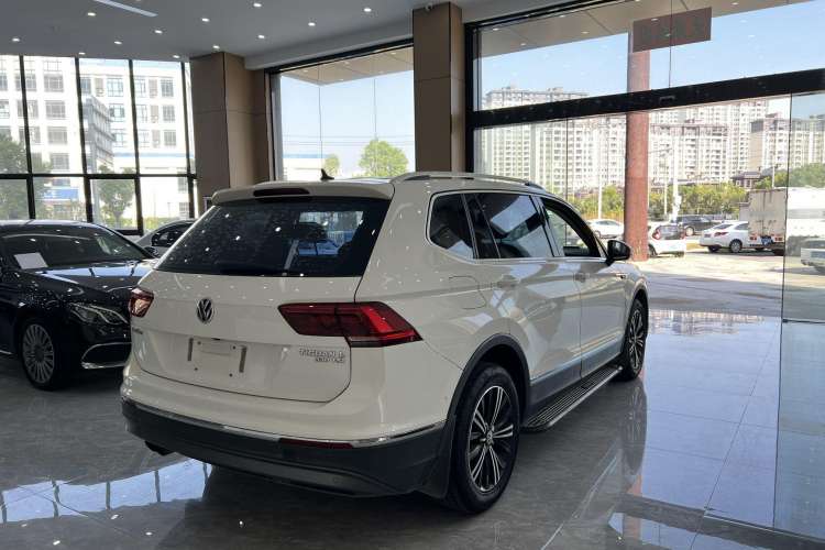Used Volkswagen Tiguan L 2017 330TSI Automatic Two-Wheel Drive Flagship Edition Exterior 5
