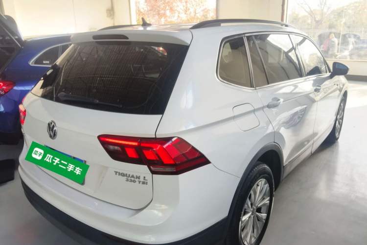 Used Volkswagen Tiguan L 2017 330TSI Automatic Two-Wheel Drive Luxury Edition Exterior 5
