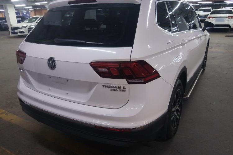 Used Volkswagen Tiguan L 2017 330TSI Automatic Two-Wheel Drive Comfort Edition Exterior 5