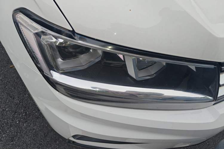 Used Volkswagen Tiguan L 2017 330TSI Automatic Two-Wheel Drive Comfort Edition Exterior 6
