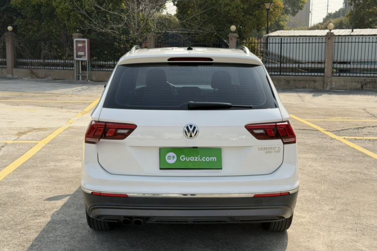 Used Volkswagen Tiguan L 2017 330TSI Automatic Two-Wheel Drive Luxury Edition Exterior 6